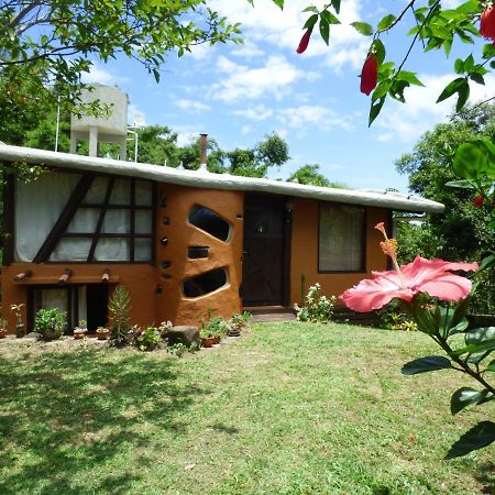 Casa Ombak Villa Praia do Rosa Exteriör bild
