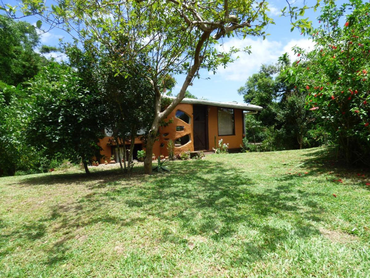 Casa Ombak Villa Praia do Rosa Exteriör bild