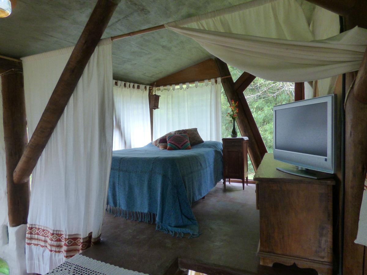 Casa Ombak Villa Praia do Rosa Exteriör bild