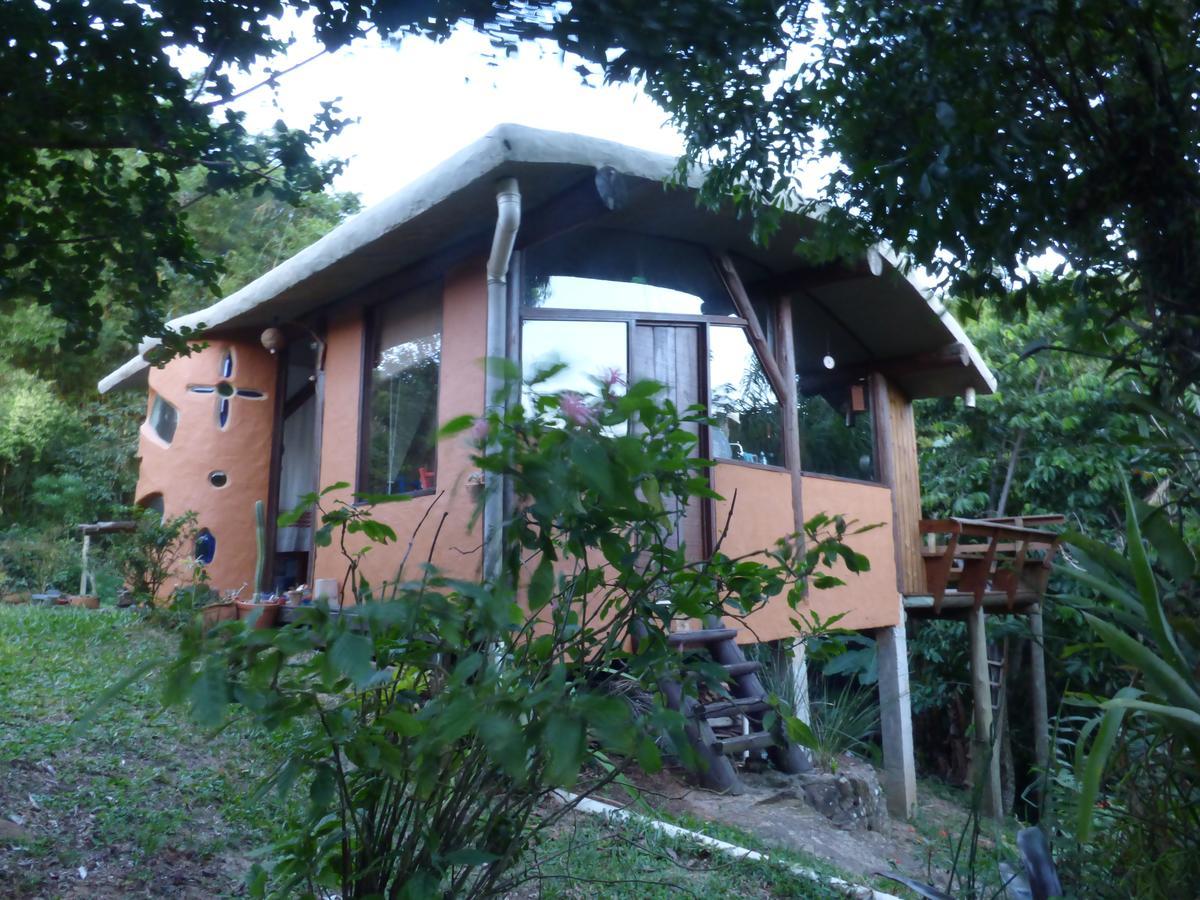 Casa Ombak Villa Praia do Rosa Exteriör bild