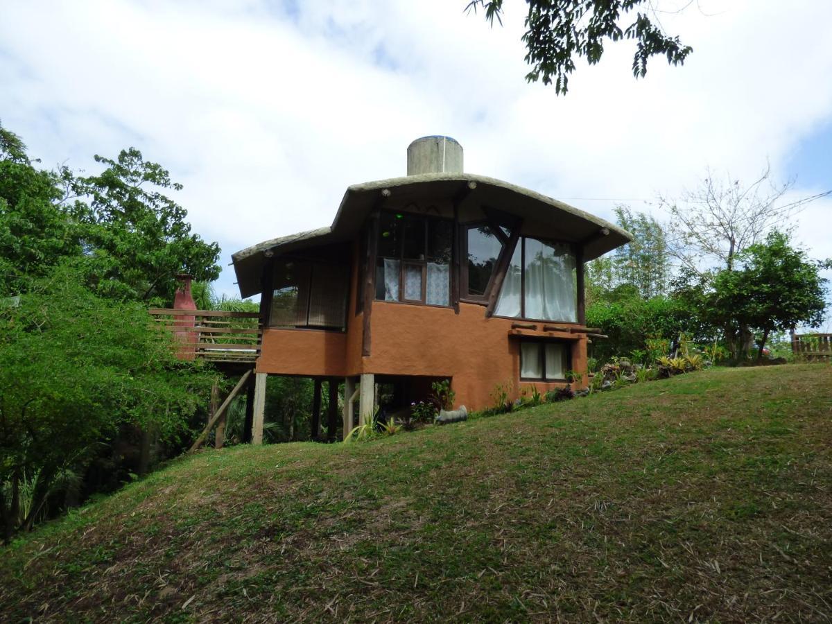 Casa Ombak Villa Praia do Rosa Exteriör bild